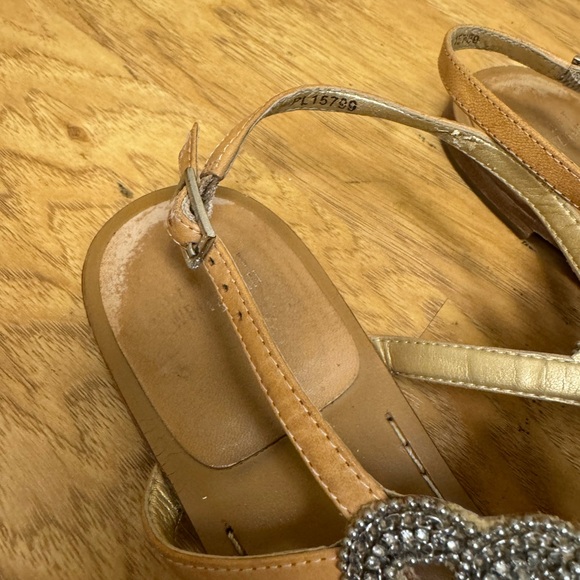 Stuart Weitzman Beaded T Sandals - Picture 3 of 7